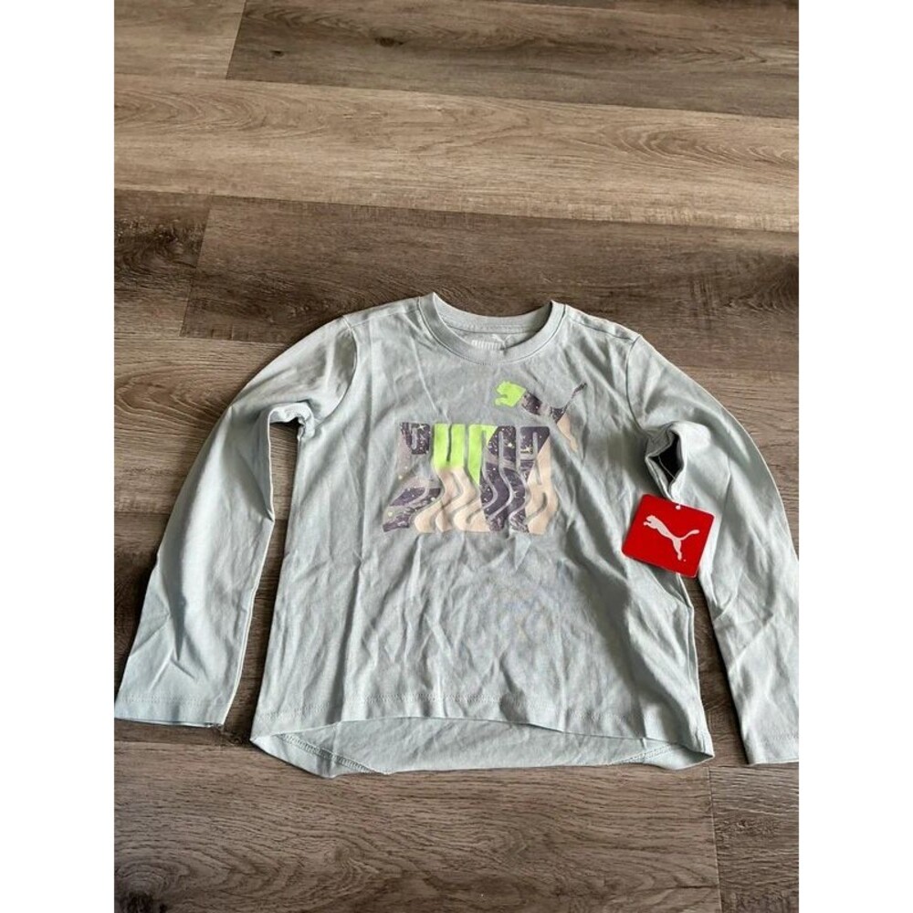 PUMA Girls Long Sleeve Graphic T-Shirt – Light Gray – Size 5 – NWT